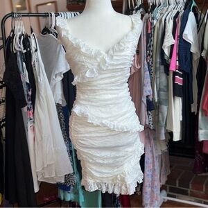 Selfie Leslie Elegant Cream Attire